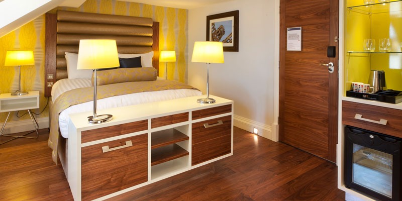 Double bed Standard in Yellow Room